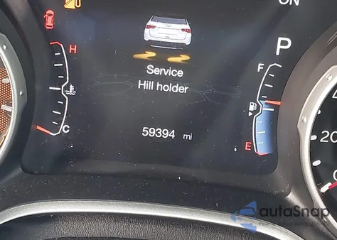 2018 Jeep Compass Latitude 4X4 z USA, uszkodzony, nr VIN 3C4NJDBB9JT470508